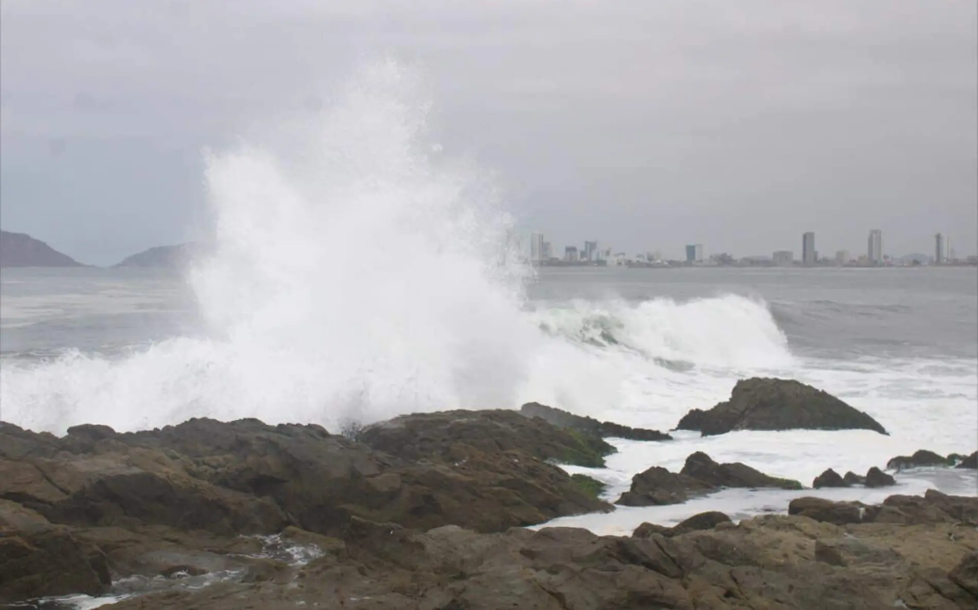 oleaje-clima-mazatlan 